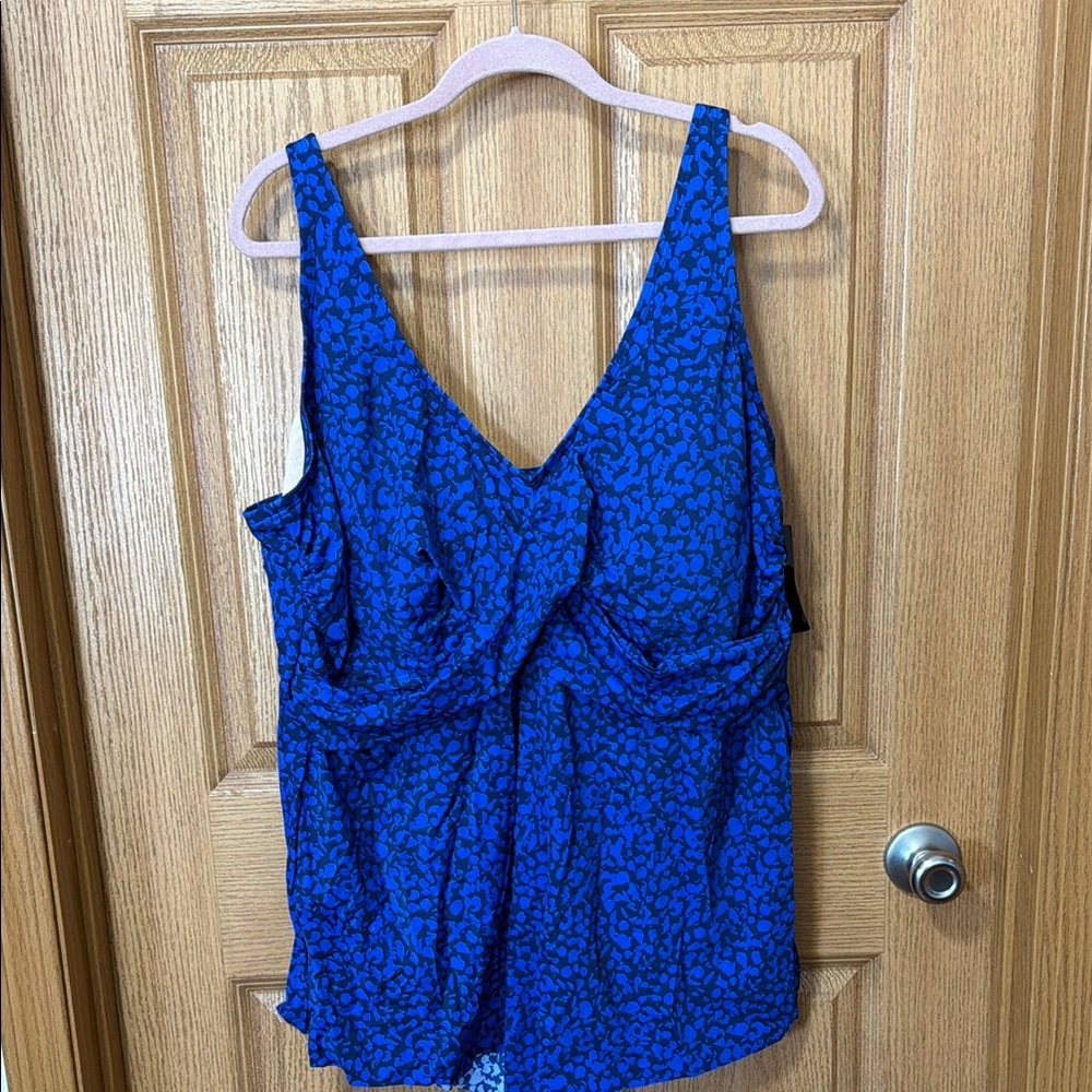 NWT Swimsuits For All Twist Flowy Tankini Top Plus Size 26 3X Print Crossback